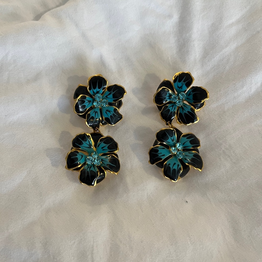 Chic Floral Black and Blue Earrings